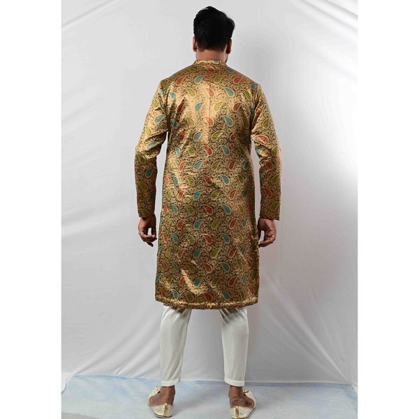 Sherwani for men price 4000 - Image 3